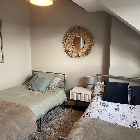 Perfect For Large Groups, Sleeps 15 Close To City Centre Sheffield Esterno foto